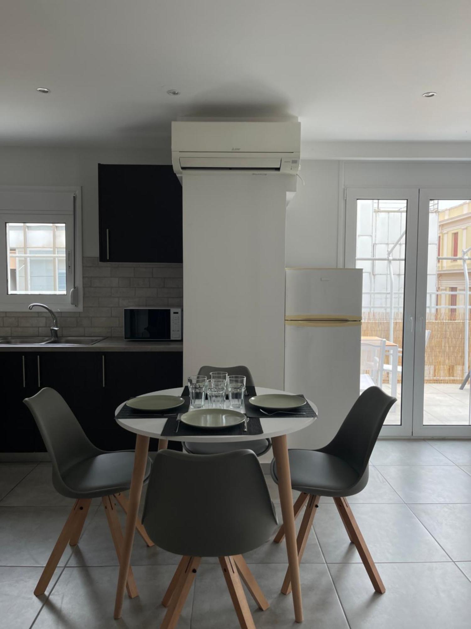 Athenian Modern 2Bd Apt Next To Metro And Archaeological Museum Kültér fotó