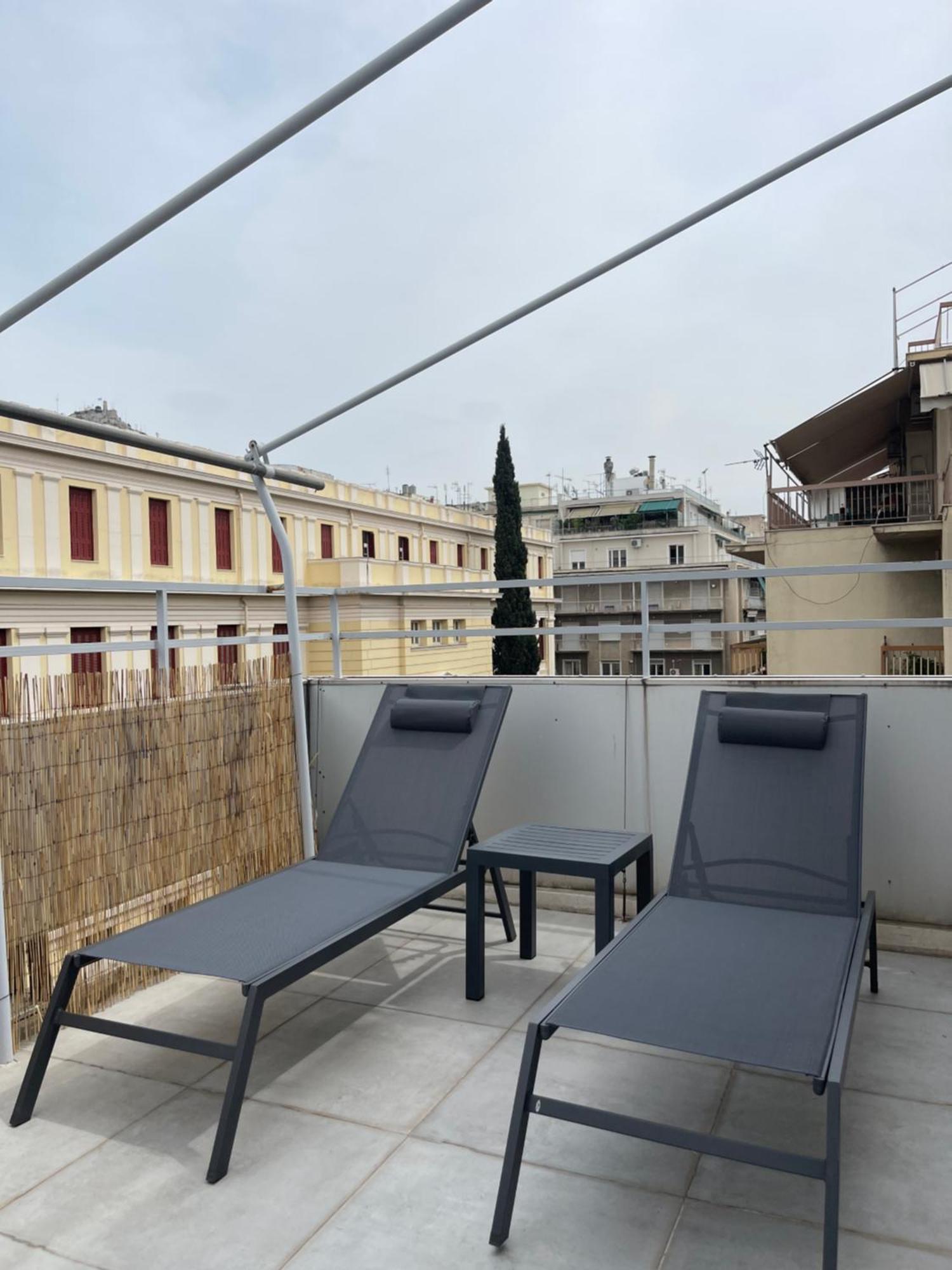 Athenian Modern 2Bd Apt Next To Metro And Archaeological Museum Kültér fotó